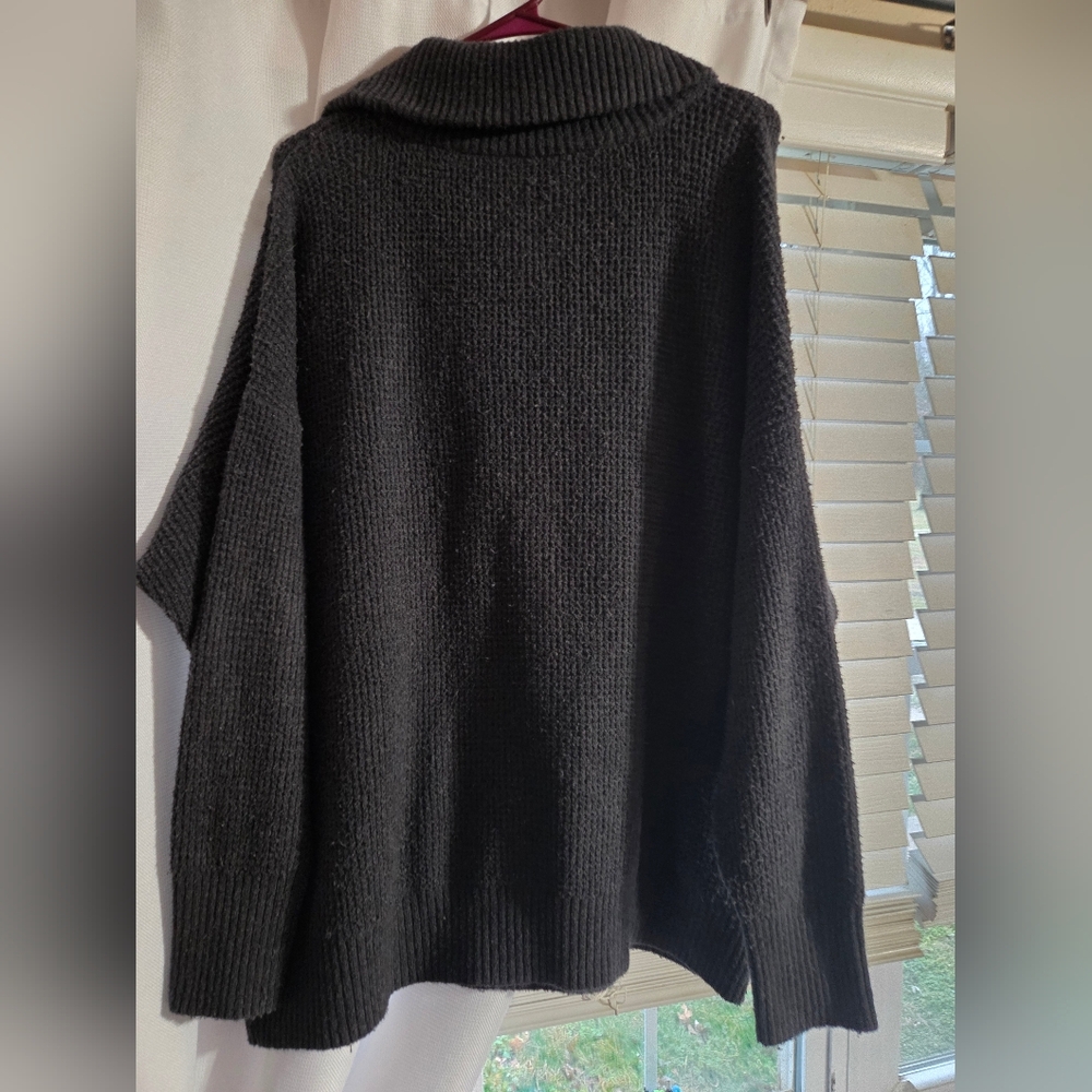 Aerie Half-Zip Soft Pullover - Picture 3 of 5
